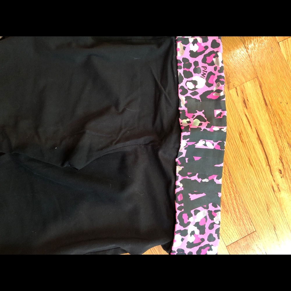 Yoga Pants VS Pink line
